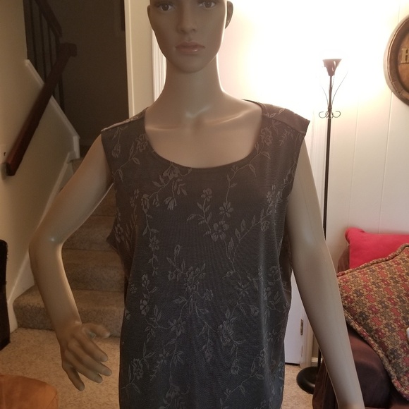 SHIRT - Picture 2 of 3